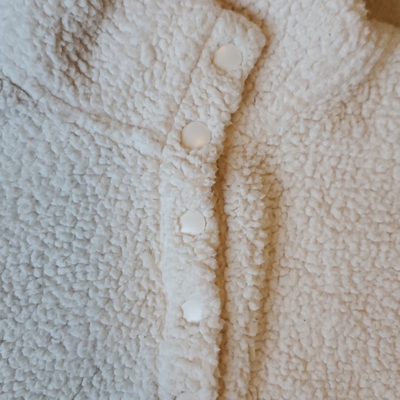 Aerie size Medium cream teddybear pullover - Picture 3 of 5